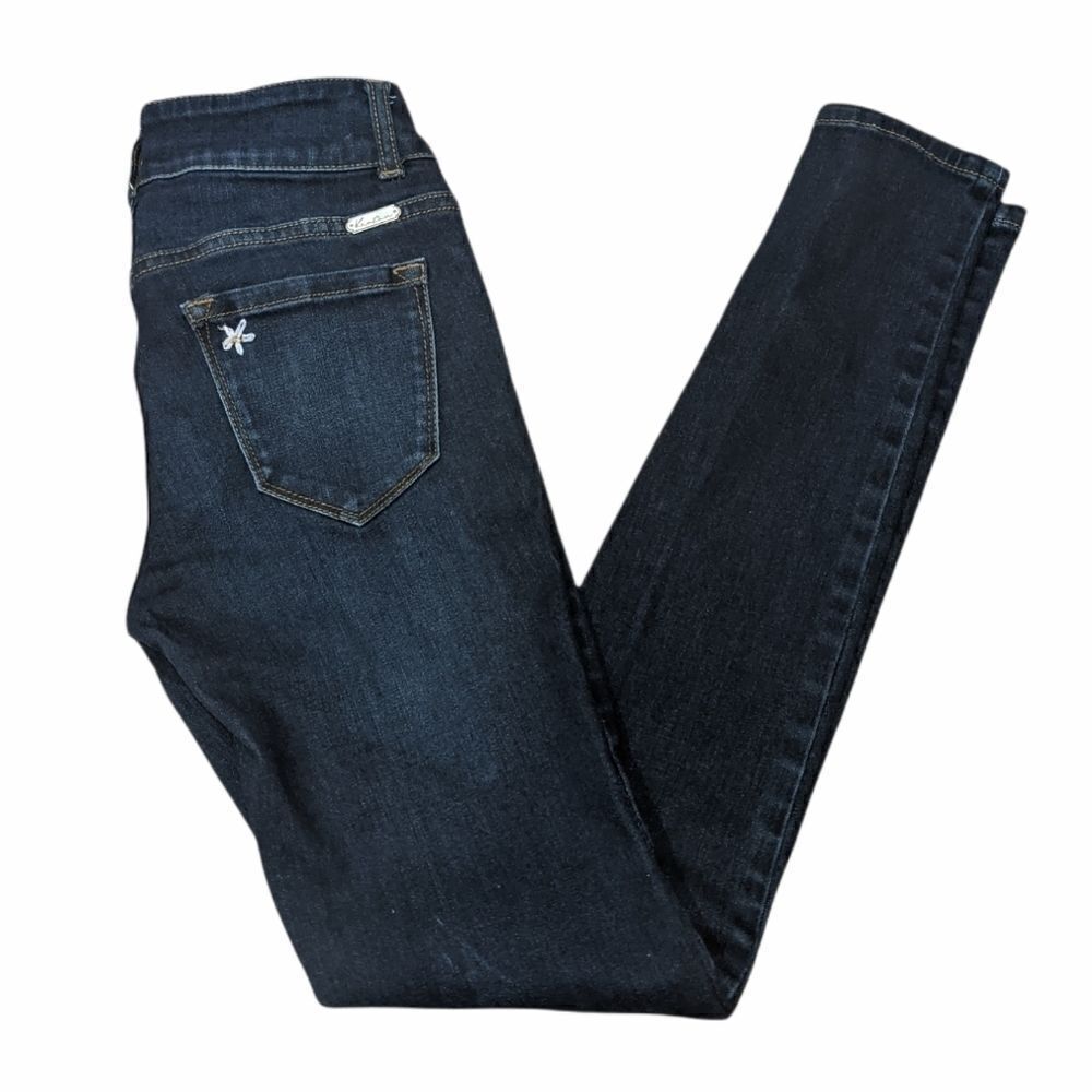 KANCAN Women's Dark Wash Floral Embroidered Stretchy Skinny Jeans. Size 25.